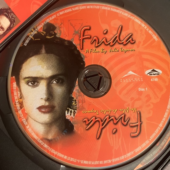 🎉2/$18🎉Frida biography dvd - Picture 5 of 6
